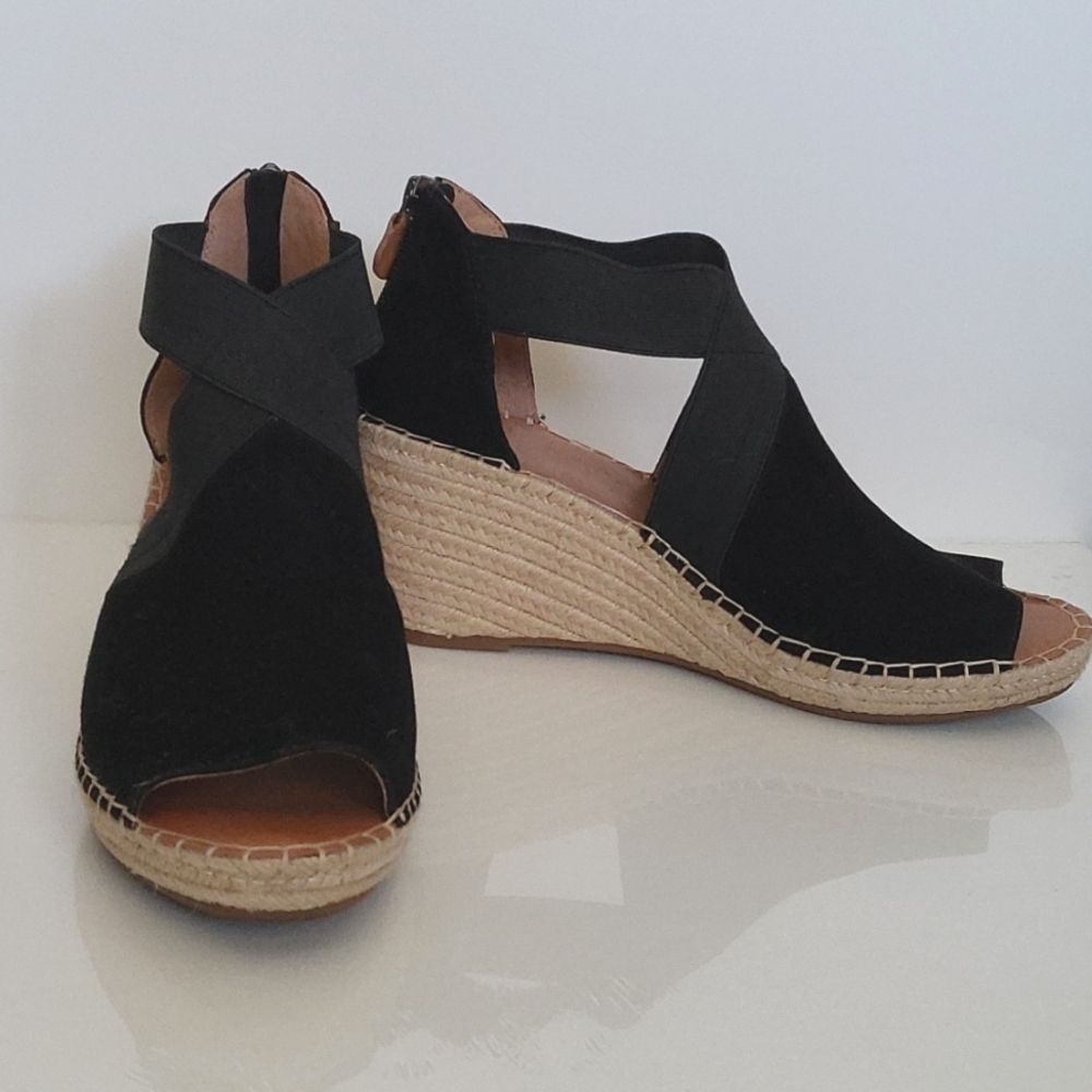 Gentle Souls by Kenneth Cole black suede wedge peep toe espadrilles